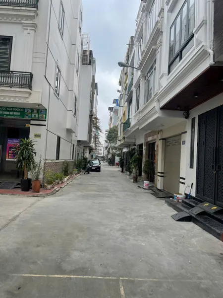 Nhà tái định cư Sao Sáng - 40m 3 tầng - Giá 4.1 tỉ độc lập dân xây