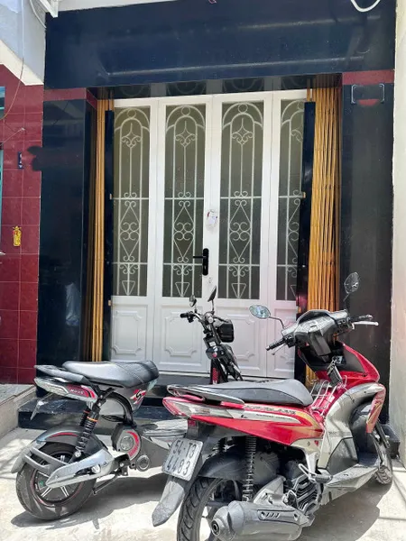 Nhà hẻm thông 3m Tuy Lý Vương P12Q8 (ko lộ giới)