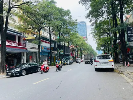 SIÊU HIẾM-Bán nhà Mặt Phố Trung Hòa 136m/5Tầng/MT 5.5m 84.5 Tỷ, Vị trí đặc địa