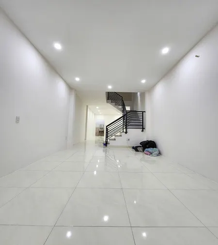 Bán nhà HXH Nguyễn Đức Thuận, P13, Tân Bình, 66m2, 3 tầng, chỉ nhỉnh 6 tỷ