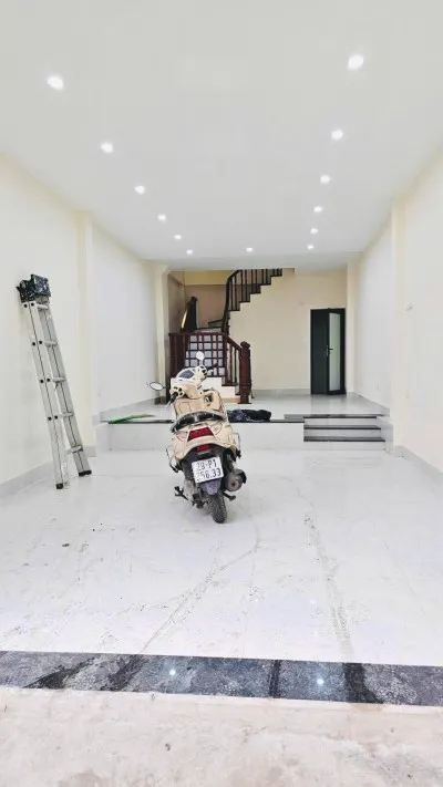 Bán nhà Định Công, Hoàng Mai. 50m2 x 5 Tầng. MT 4,2m. NỞ HẬU. NGÕ THÔNG. Ô TÔ.  Hơn 12 Tỷ.