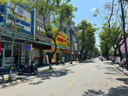 🔥 Nhà 4 tầng mặt tiền Ngô Quyền, Vĩnh Ninh, quận Thuận Hoá, TP Huế - Sát Bệnh Viên ✅