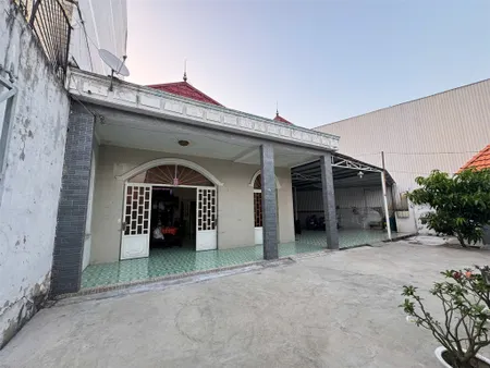 GIÁ TỐT - CHÍNH CHỦ Cần Bán Nhanh Nhà Và Kho Vị Trí Tại Huyện Bình Chánh , TP HCM