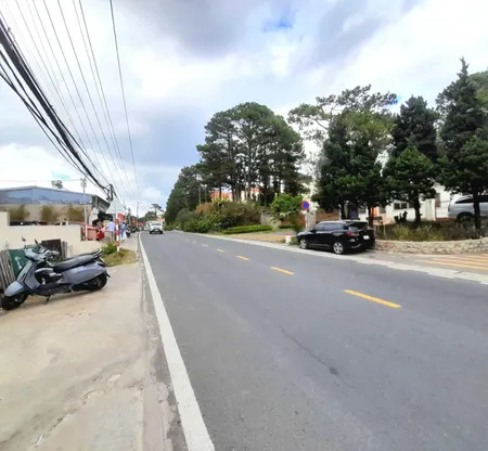 Bán nhà đẹp 2 mặt tiền kinh doanh khu dân cư trung tâm Đà Lạt, đi chợ đêm 3km