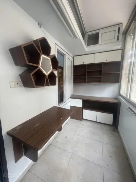 Cho thuê căn hộ Tập thể tầng 3 Phố Kim Liên, 73m2, 2 ngủ, Full đồ ở hộ GĐ, 10 Triệu/tháng