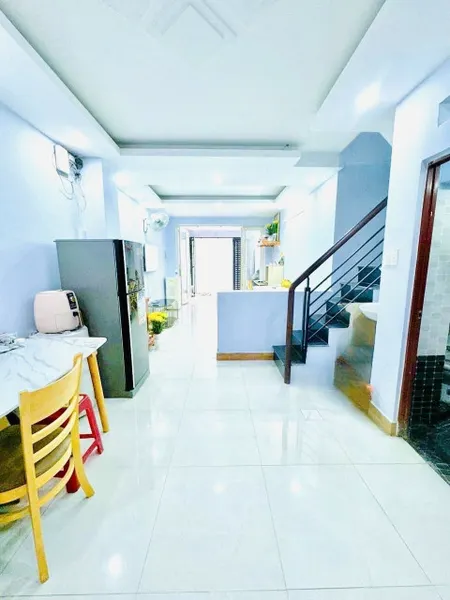 CHÍNH CHỦ CẦN BÁN GẤP NHÀ 4 TẦNG NGAY EMART 2- GÒ VAP -6 PHÒNG, DÒNG TIỀN 20triệu/tháng, HẺM XE HƠI- CHỈ 5.98 TỶ-