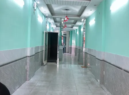 Bán nhà mặt tiền kinh doanh Nguyễn Thái Bình, P4, Tân Bình, 72m2, 3 tầng. 6 phòng ngủ