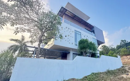 BÁN BIỆT THỰ SIÊU HOT - CHUẨN 5⭐️VĨNH HÒA, NHA TRANG
