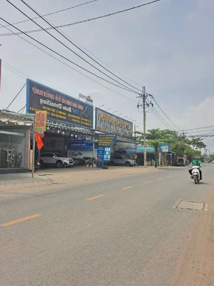 HÀNG HIẾM, 2 mặt tiền, Sát Vinhome Quận 9, DT 89m2 ( 6.4 x 15) chỉ 4 ty Hơn.