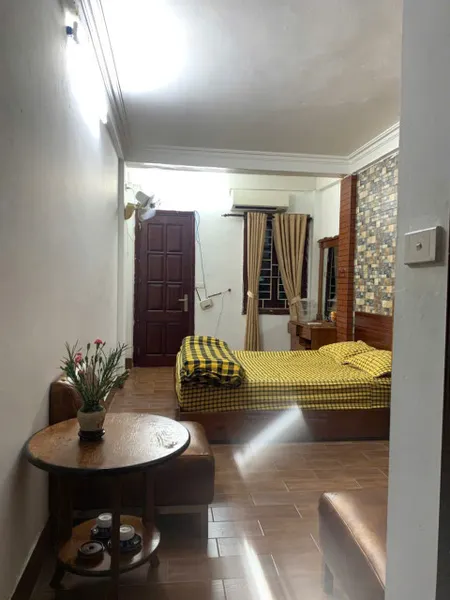 Chính chủ cần cho thuê nhà tầng 5 Địa chỉ: Nhà số 12, ngõ 15/24 đường Phương Mai Đống Đa Hà Nội
