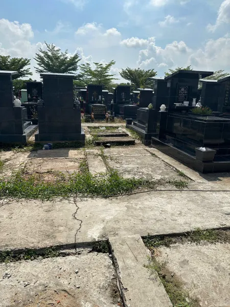 KIM TĨNH-HUYỆT MỘ HOA VIÊN GÒ ĐEN-LONG AN