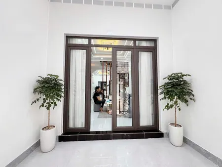 Đống Đa - Tôn Đức Thắng - Khâm Thiên - Ngõ rộng - 32 m - 4 Tầng - 4 PN - 5,6 tỉ.