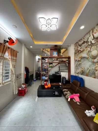 HẺM ÔTÔ GIÁP TÂN BÌNH, NGAY ÂU CƠ - KHUÔNG VIỆT, NHÀ MỚI ĐẸP GẦN 40M2, 2TẦNG, 2PN, LÔ GÓC KO LỘ GIỚI CỰC THOÁNG MÁT, NỞ HẬU HOÀN CÔNG ĐỦ, CHÀO CHỈ 4.5 TỶ, TẶNG NỘI THẤT