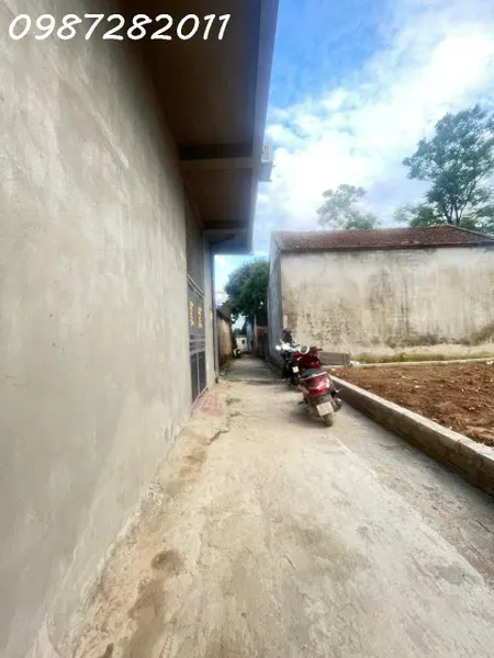 Hàng mới e chính chủ cần bán lô đất   Xã Tốt Động , chương mỹ 
 152m full thổ 
liên hệ em : 0967594106 : 0987282011