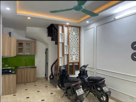 Cho thuê nhà ngõ 521 Trương Định, 5 tầng x 33m2, 3 ngủ khép kín, 12 Triệu/tháng