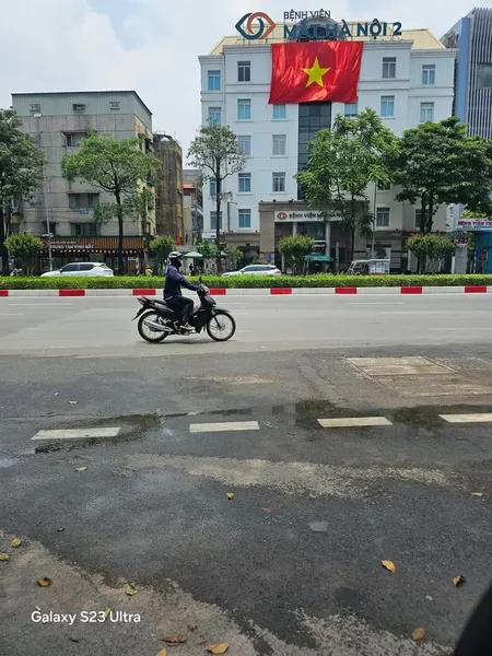 PHÂN LÔ HUỲNH THÚC KHÁNG, ĐỐNG ĐA 42M – 6 TẦNG – MT 4.1M – KINH DOANH VĂN PHÒNG – Ô TÔ ĐỖ TRONG NHÀ – 18 TỶ