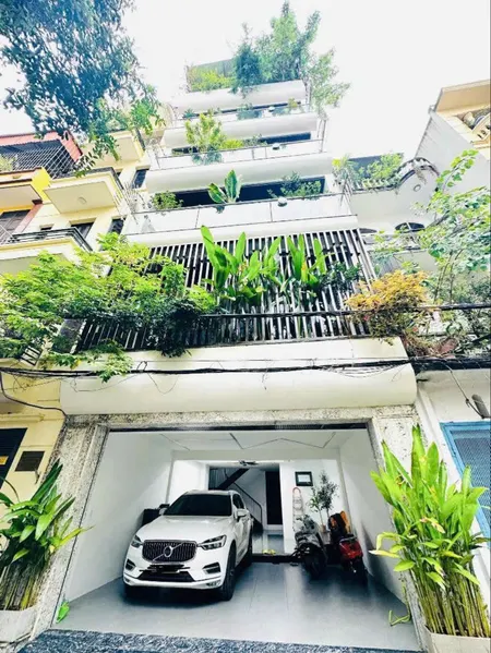 NHÀ CHÍNH CHỦ - GIÁ TỐT - Vị Trí Đẹp Tại Lạc Long Quân, Xuân La, Tây Hồ
