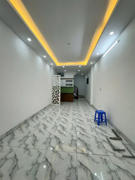 Cho thuê nhà ngõ 55 Thanh Lân 5 tầng x 35m2, 4PN, 4 vệ sinh, 10 Triệu KD online ở gđ, nhóm