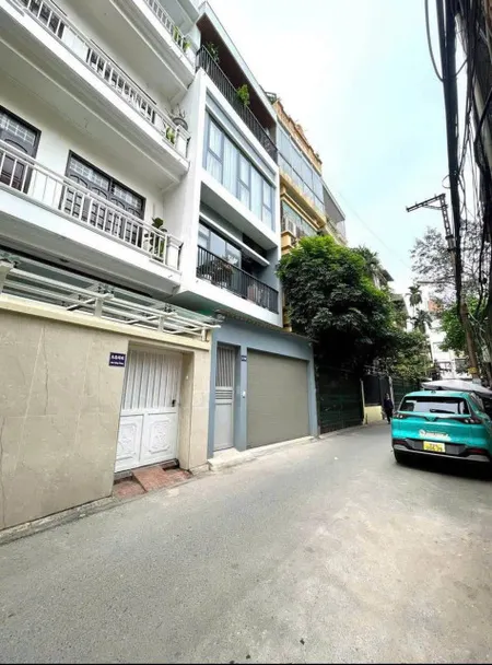 Cho thuê nhà ngõ Thông Phong, 4 tầng x 24m2, 2 ngủ, 3 WC, 10.5 Triệu (có TL)