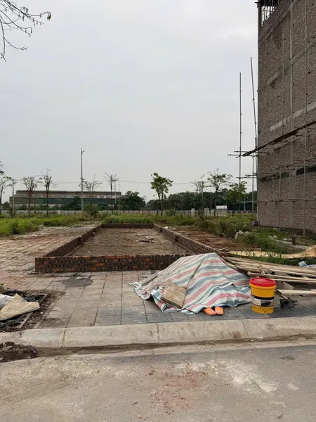 Chính chủ cần bán lô đất lk 5-9  Tái Định Cư Bộ Công An - Cổ Dương - Tiên Dương - Đông Anh
👉 Diện tích : 60m2
👉 Mặt tiền : 3,92m
 Lô đất xẻ khe 3 mặt thoáng