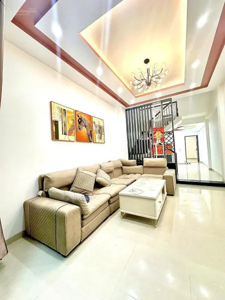 Nhà đẹp giá hời chỉ 1.95 TỶ ngay mặt tiền Nguyễn Hữu Tiến, Tân Phú, 3 tầng 3 phòng ngủ, Cách Aeon Tân Phú 5 phút