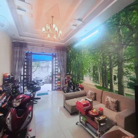 Nhà đẹp hẻm xe hơi Lê Trọng Tấn, 68m², 2PN, gần AEON, không gian ấm cúng, giá chỉ 6.1 tỷ