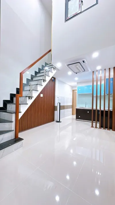 NHÀ QUẬN 4 - ĐƯỜNG TÔN THẤT THUYẾT - 44M - 2 TẦNG - 2 MẶT TIỀN THÔNG THOÁNG - NHÀ ĐẸP LUNG LINH - GIÁ CHỈ 4.7 TỶ