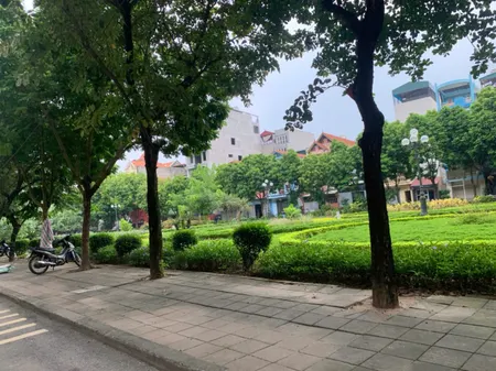 HIẾM! Bán Đất Ngọc Thụy Cạnh Công Viên, Đường 4m,Sổ Vuông, MT 15,8M, 320m2, Gía 48 Tỷ.