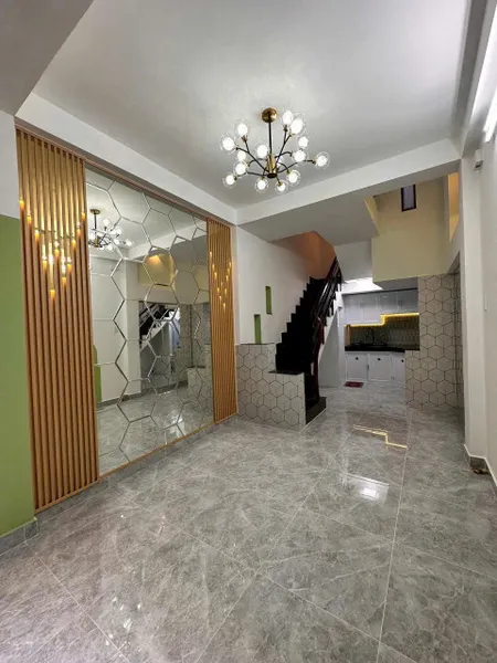 **5 TỶ HƠN- Nhà mới Đẹp 4 Tầng Sát Mặt Tiền Trần Hưng Đạo TT Quận 5-Giáp Quận 1