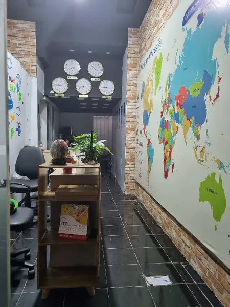 SIÊU PHẨM PHỐ CỔ NGỌC LÂM – LONG BIÊN - DT: 69M² x 2 TẦNG – 1 MẶT PHỐ, 1 MẶT HỒ,  VỈA HÈ RỘNG, KINH DOANH ĐỈNH CAO. GIÁ CHỈ: 18.6 TỶ