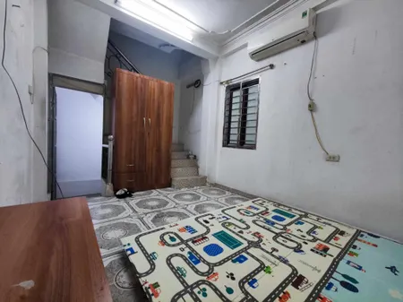 Cho thuê nhà đường Hoàng Hoa Thám, Ba Đình, 22m2, 4 tầng, gần phố chỉ 5 triệu/tháng