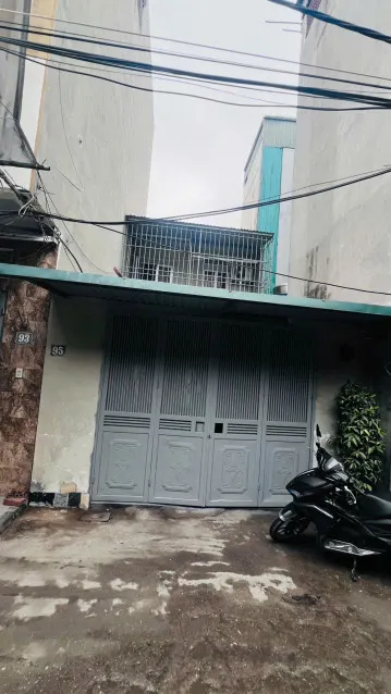 Cho thuê nhà 2 tầng: số 95 ngách 125 phố Bùi Xương Trạch- Thanh xuân - hà nội.