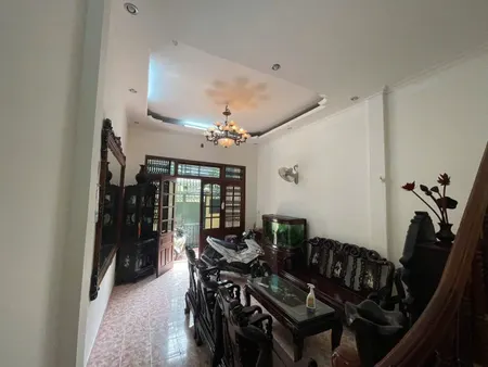 Cho thuê nhà nguyên căn Phố Minh Khai 3 tầng x 60m2, 4 ngủ, KD online kết hợp ở gđ, 15 Triệu