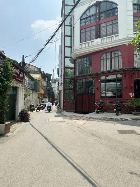 Nhà chính chủ Phương Mai - DT KHỦNG 124m Trung tâm Đống Đa - Gara Ô Tô qua nhà. Hơn 27 tỷ