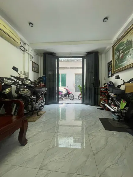 BÁN NHÀ - KÊNH TÂN HÓA - TÂN PHÚ - 2 TẦNG MỚI - HẺM AN NINH - THOÁNG MÁT - DT 3.5 X 11M- CHỈ 4 TỈ