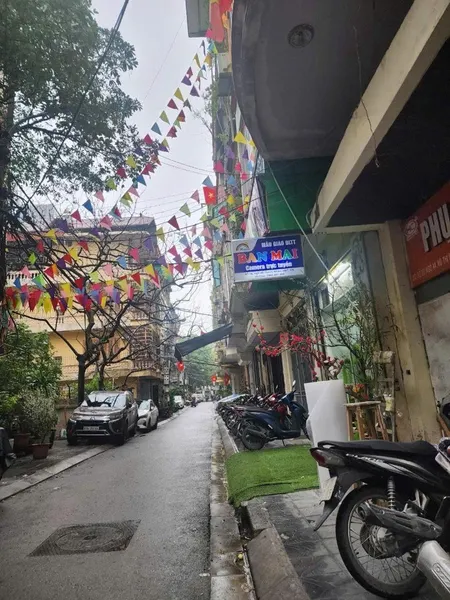 Bán nhà thanh nhàn 7 tầng thang máy long lanh ô tô dừng đỗ ngày đêm vào nhà hai bà trưng