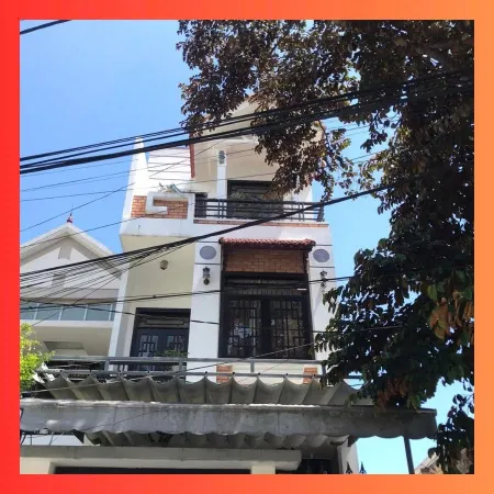 🏠 BÁN NHÀ 3 TẦNG MẶT TIỀN CHI LĂNG – TRUNG TÂM TP HUẾ
💎 Nhà đẹp – Vị trí vàng – Giá yêu thương chỉ 3.3 TỶ!