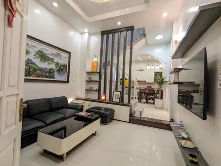 SIÊU PHẨM LÊ TRỌNG TẤN – NHÀ ĐẸP NHƯ MƠ, VỊ TRÍ VÀNG – KHU VIP QUAN CHỨC QUÂN ĐỘI AN NINH TỐT- DÒNG TIỀN ỔN ĐỊNH !