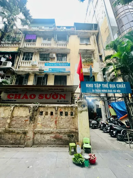 Chính chủ cho thuê căn hộ trong Khu tập thể mặt phố Trần Hưng Đạo - quận Hoàn Kiếm - Hà Nội