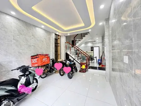 GIÁ MỀM NHẤT QUẬN 10 - (P.13) Hòa Hưng  12 tỷ - NHÀ MỚI 100% - Ô TÔ NGỦ TRONG NHÀ - 4 TẦNG BTCT - 4PN - HẺM THÔNG 5M - NGAY TRUNG TÂM QUẬN 10 -DT: 4.35x15m - 4 phòng ngủ, 4WC - LH: 077 888 5818 CHUYÊN BĐS SÀI GÒN