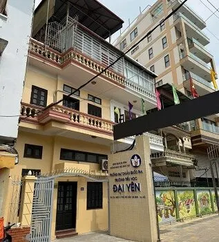 Chính chủ cho  thuê nhà 3 tầng mặt đường Đội Cấn, Ba Đình, Hà Nội