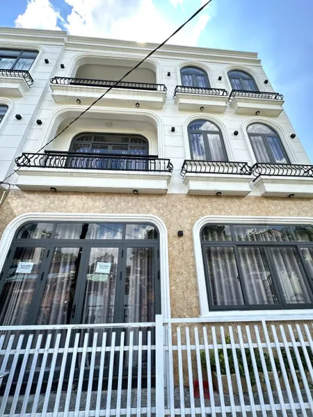 Đất giá rẻ Quận 2, Hẻm Xe Hơi, Dt 61m2 ( 4.5 x 14 ), Khu Dân trí cao, chỉ 5.1 ty