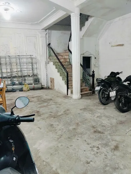 Cho thuê nhà Kim Ngưu, 78m2, 4 tầng, 3 ngủ, 8 Triệu ở gđ, nhóm 5 người đi làm