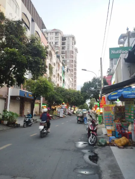 Bán nhà Khu Thiên Phước - 40m2  - 2 tầng BTCT views HXH