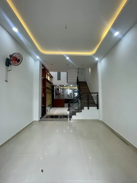 Tân Phú 4,2x18. 76m², 3Lầu. SHR, 7Tỷ6 . Thương Lượng