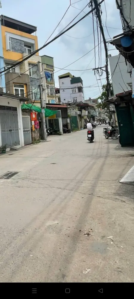 Cho thuê nhà ngõ Giải Phóng 30m2 x 3 tầng, 3 ngủ, 9.5 triệu/tháng