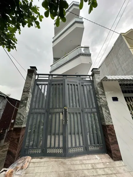 Bán gấp nhà đẹp MT Lưu Hữu Phước, P15 Q8. View sông. DT 70m2. Giá chỉ 6.5tỷ.