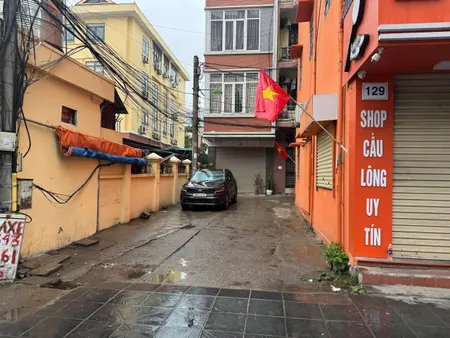 Cần bán gấp, chính chủ giảm giá sâu siêu phẩm nhà mặt đường Hồ Tùng Mậu