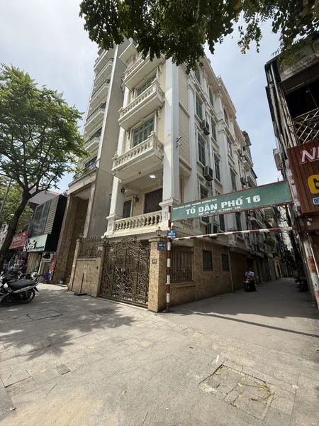 DUY NHẤT – KHÔNG DÀNH CHO SỐ ĐÔNG, PHÂN LÔ QUÂN ĐỘI – Ô TÔ TRONG NHÀ – SÁT PHỐ LÊ TRỌNG TẤN