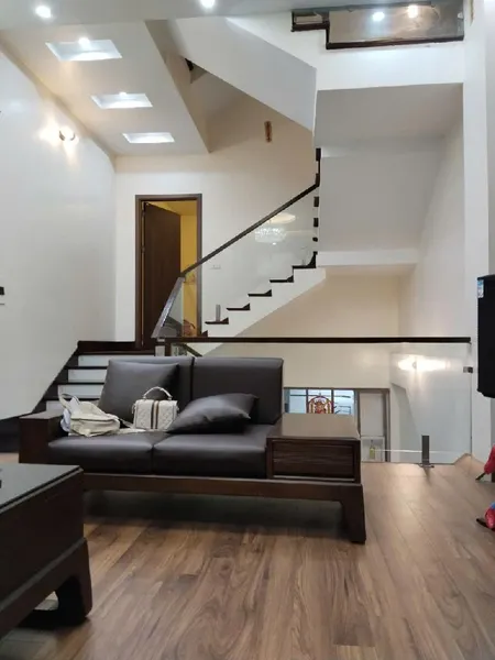 Nhà đẹp Vân Canh đường Trịnh Văn Bô 36m2 7 tầng thang máy Gara oto